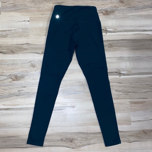 Green Zella Live In High Waist Leggings - Picture 2 of 8